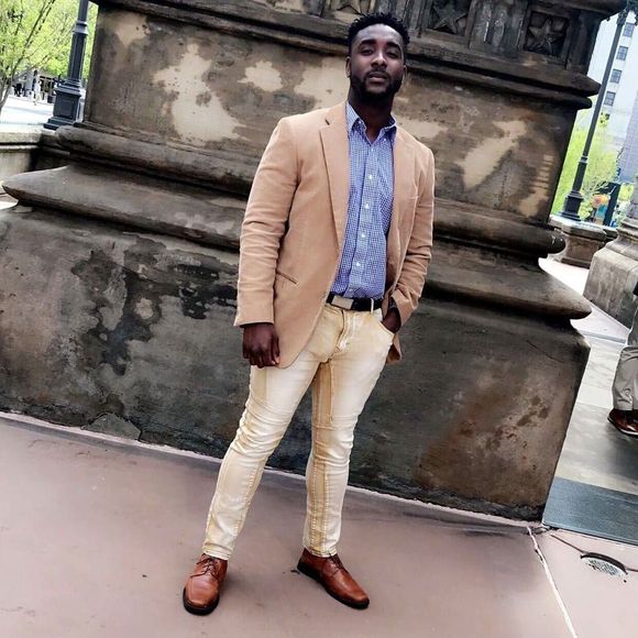 Meet your Posher, Cedric - Picture 1 of 1